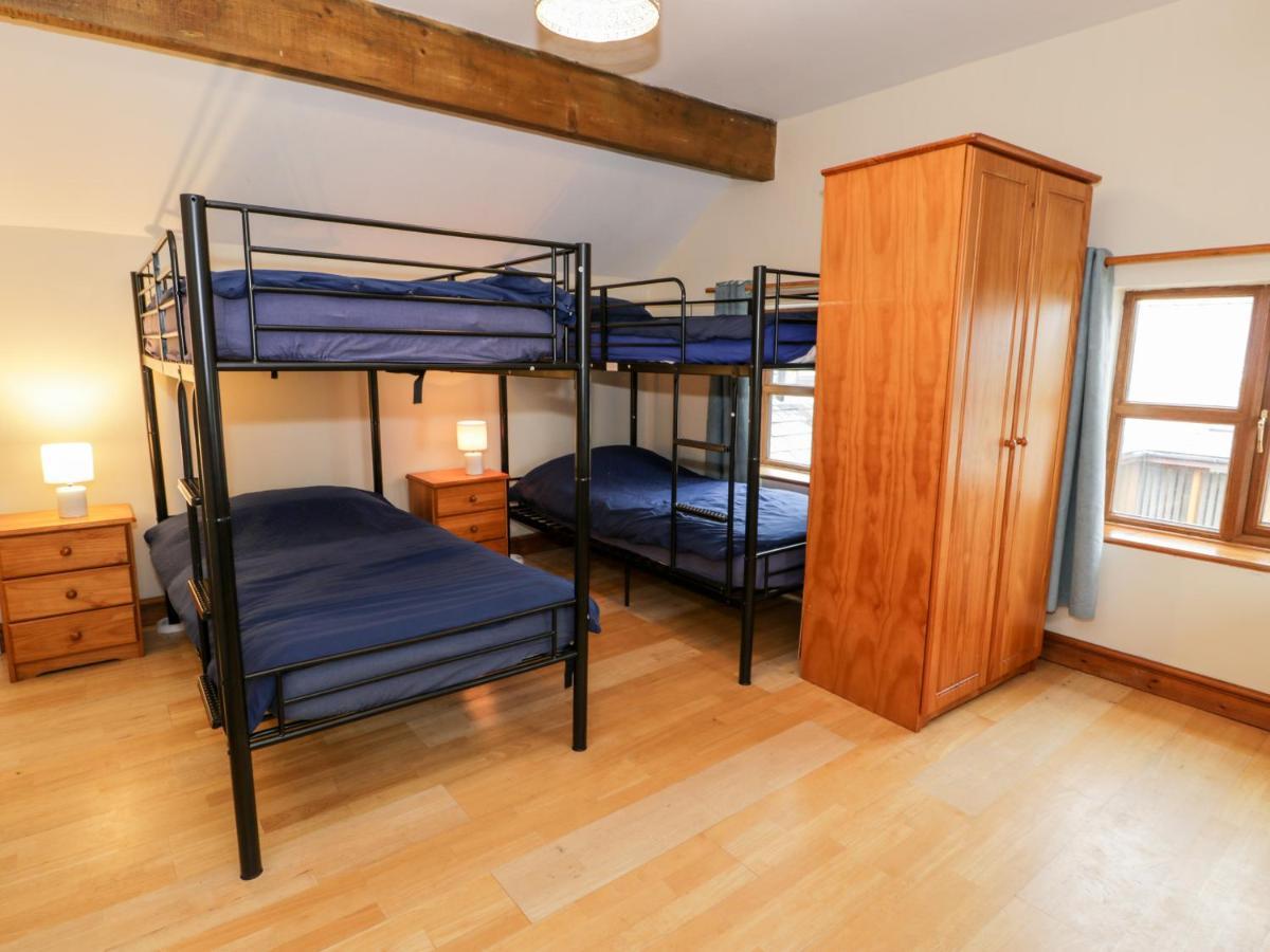 Ddol Helyg Farmhouse Llanrug Екстериор снимка